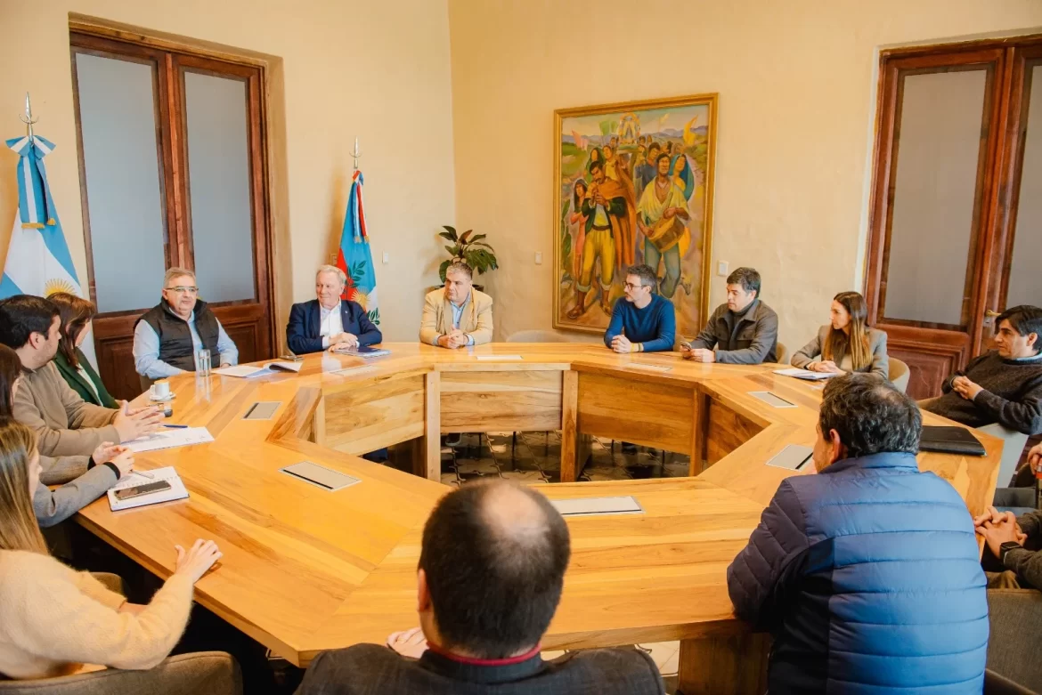 Frente a frente: Reunión clave entre actores mineros provinciales