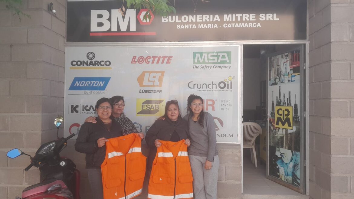 Fabrican ropa de trabajo en el interior de Catamarca