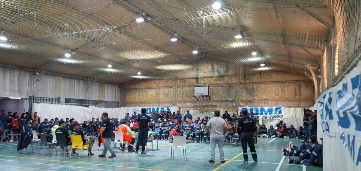 Se profundiza el conflicto en el sector del litio: AOMA Seccional Catamarca dispuso medidas de fuerza que impactan directamente en la operación de Minera del Altiplano